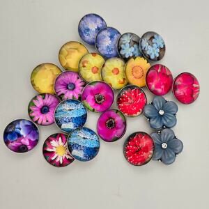 Lot of 23 18mm Flower Snap Button Charms for Snap Jewelry Unbranded